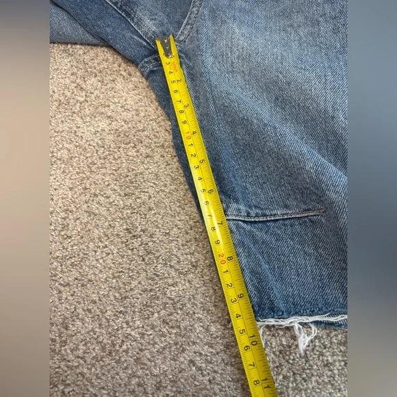 NWT WE THE FREE Ghost Town High Rise Long Short Raw Hem Size 28 - Picture 9 of 16